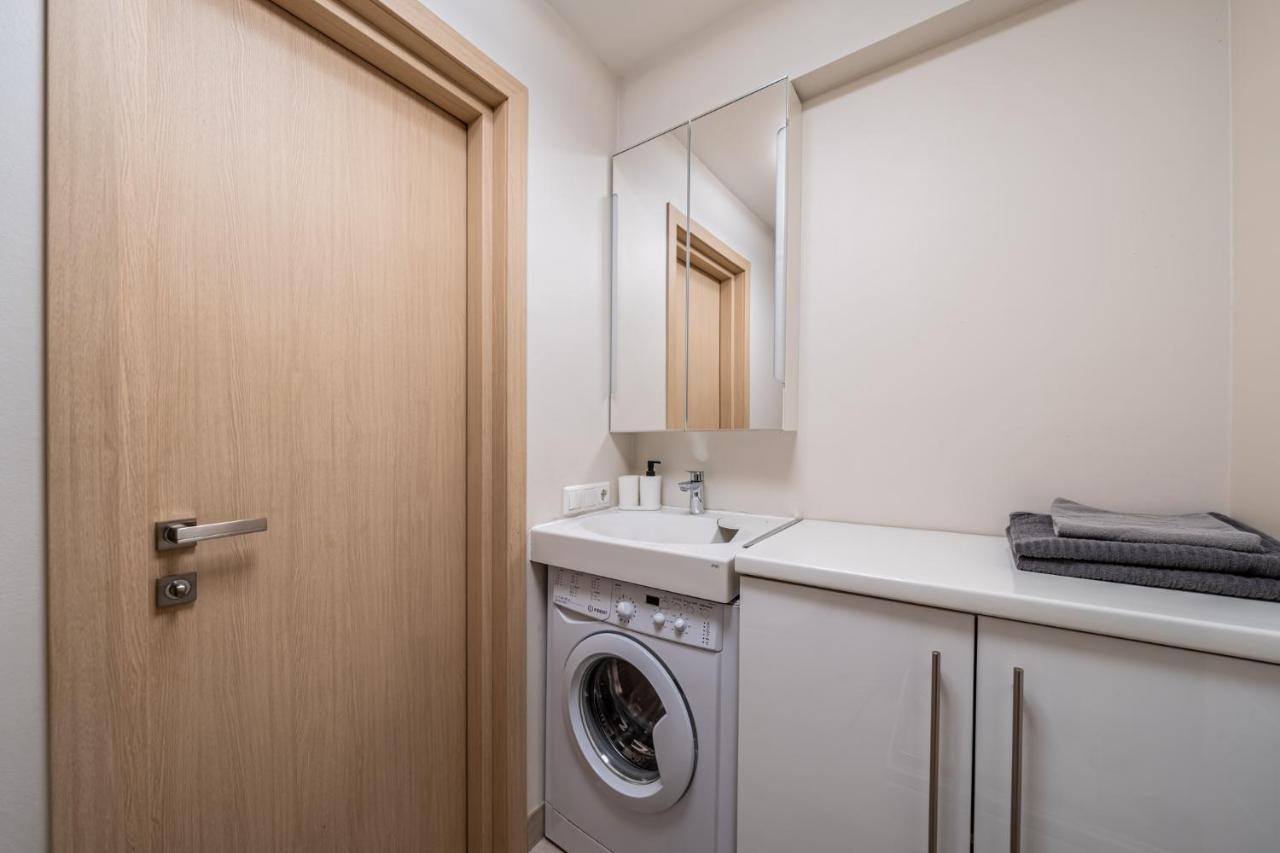 Trendy Top-Floor Stay In Heart Of Riga, Near Bars & Culture Exterior foto